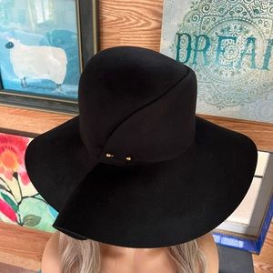 Black Wide Brimmed Wool Rancher